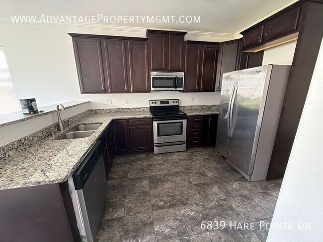 Building Photo - 6839 Hare Pointe