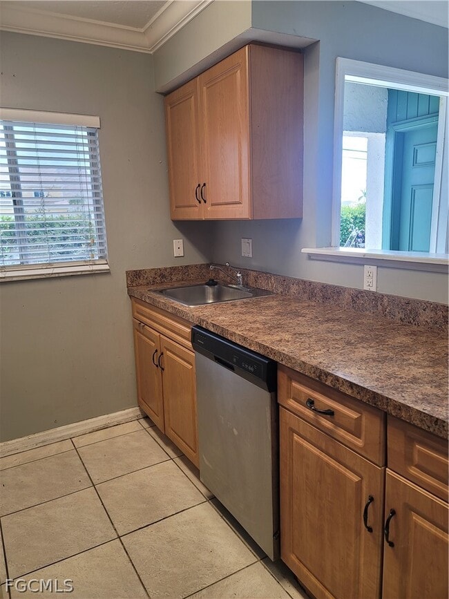 Building Photo - 1014 Country Club Blvd