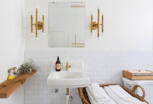 Building Photo - 717 Forest Hill Blvd