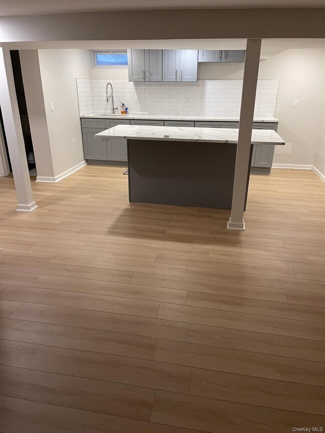 Building Photo - 278 Devonshire Dr