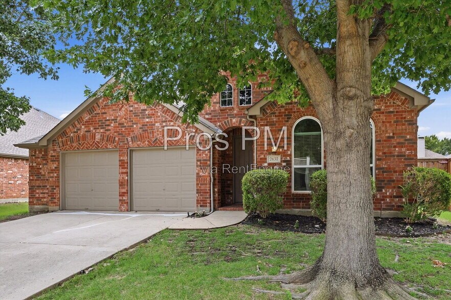Building Photo - 2432 Chesterwood Dr