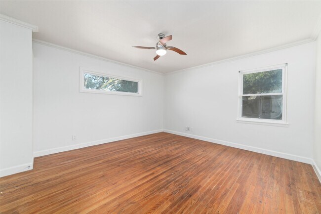 Building Photo - 4415 Merwin St