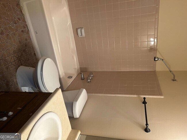 Building Photo - 1530 Oleander Ln SW