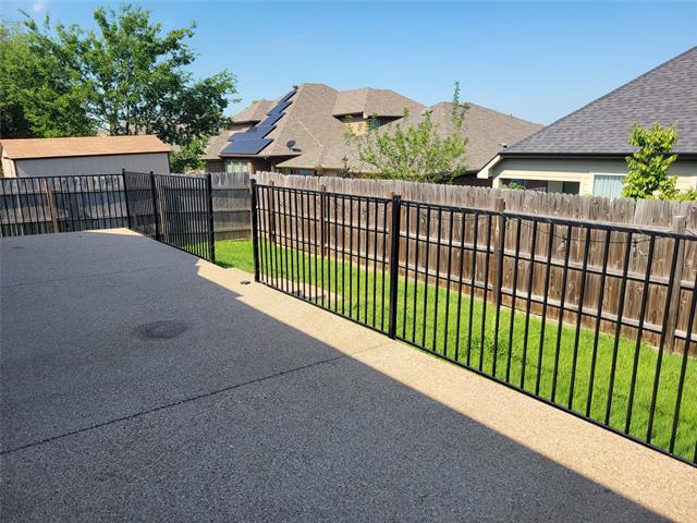 Building Photo - 8008 Branch Hollow Trail