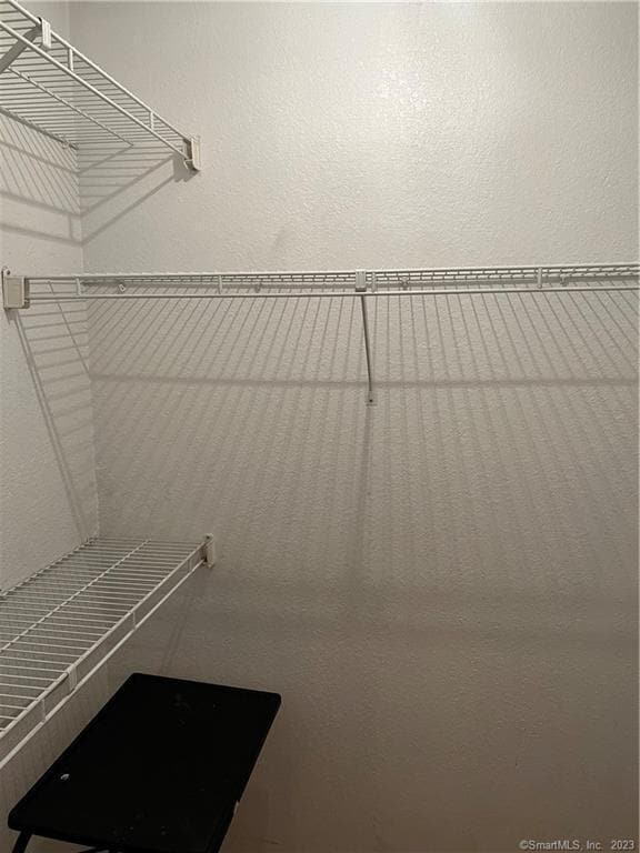 Building Photo - 63 Leafwood Ln