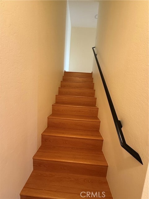 Building Photo - 428 Golden Springs Dr