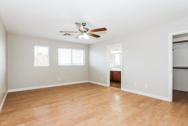 Building Photo - 6635 E Virginia St