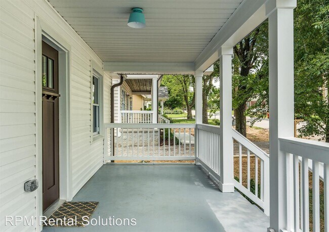 Building Photo - 3 br, 2 bath House - 310 Tanksley Avenue