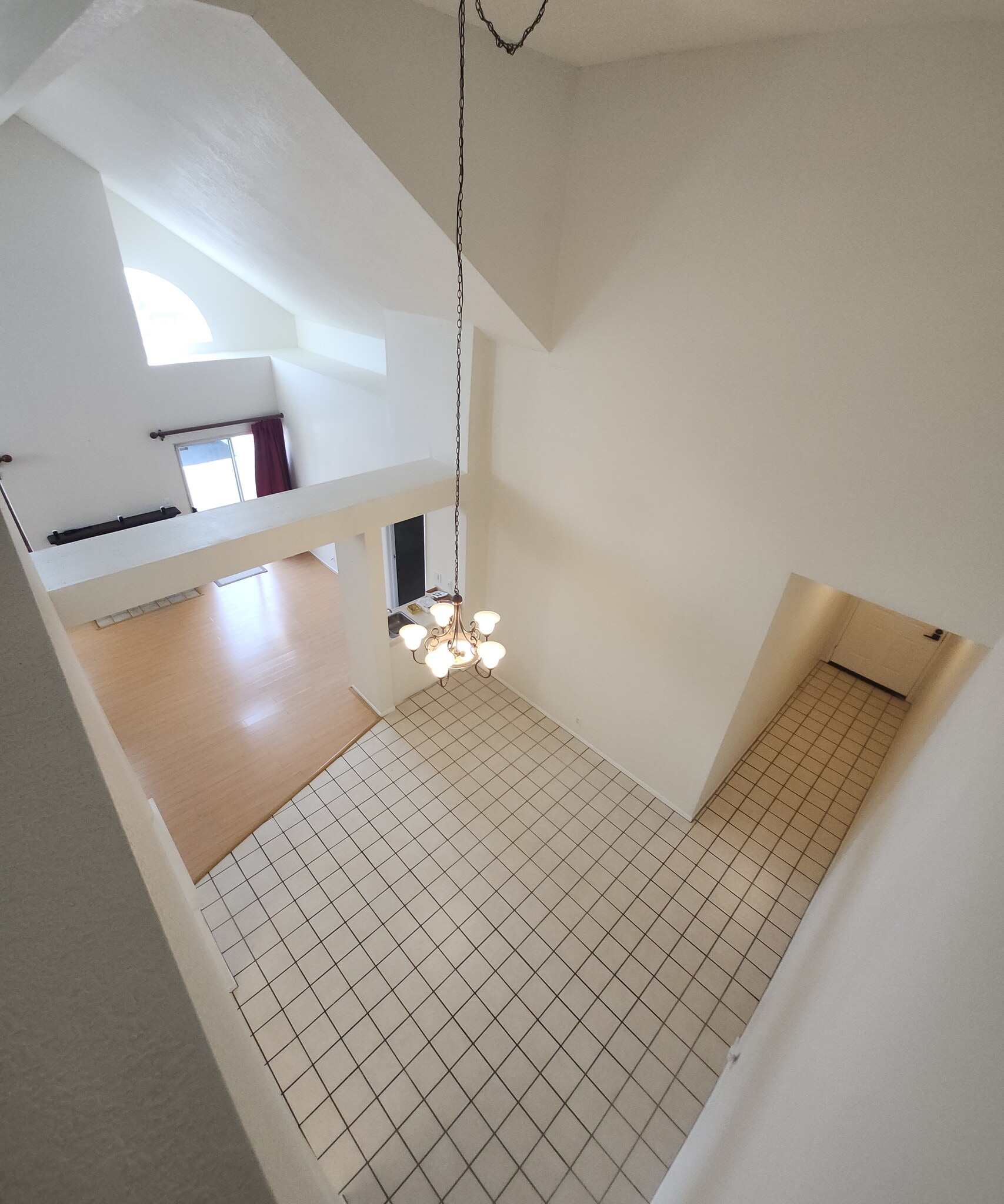 Building Photo - 5420 Sylmar Ave