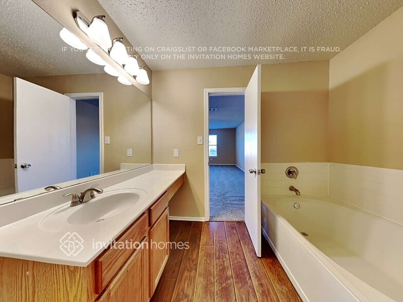 Building Photo - 2100 Collington Dr