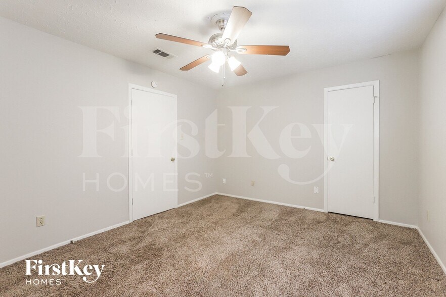 Building Photo - 4426 Adonis Dr
