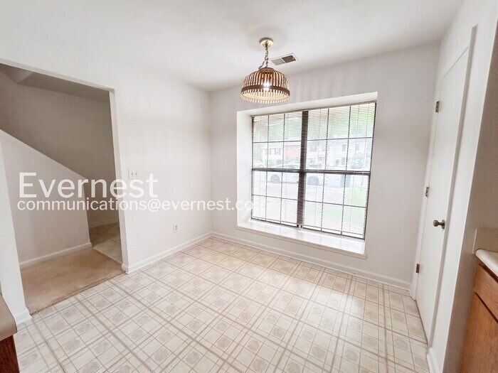 Building Photo - 402 Hamilton Trce