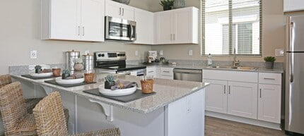 Building Photo - Vistoria On Mountain View