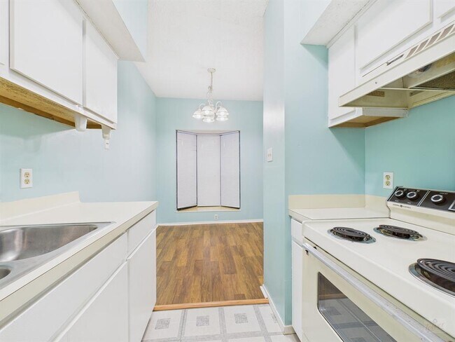 Building Photo - 3316 Guadalupe St