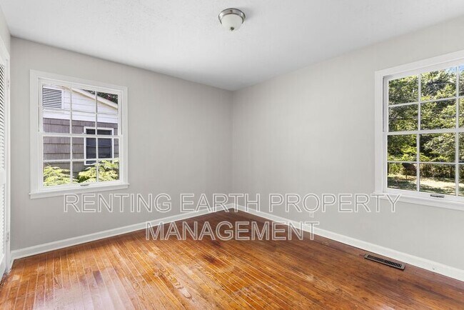 Building Photo - 149 Rose Dr
