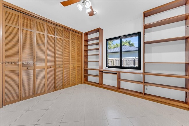 Building Photo - 15305 SW 74th Ct