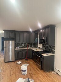 Building Photo - 28 Clinton Ave