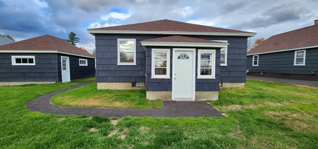 Building Photo - 925 Calvert St