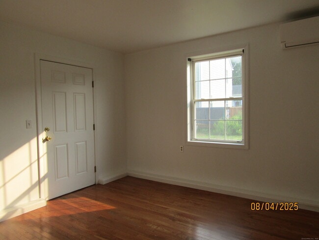 Building Photo - 27 Aspen Pl
