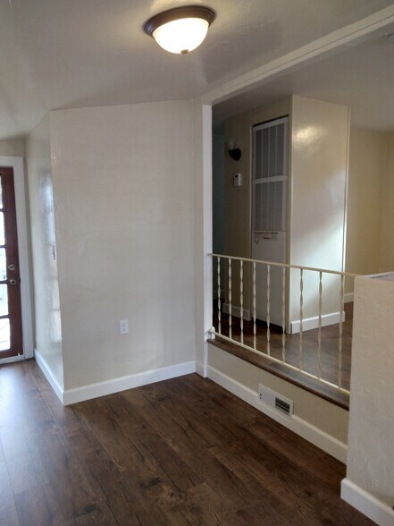 Building Photo - 3300 Portola Dr