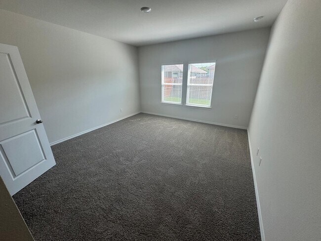 Building Photo - 109 Labein Ave