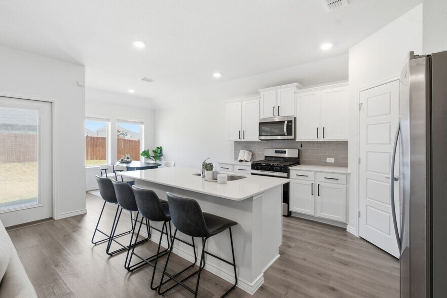 Building Photo - 9937 Tin Star St