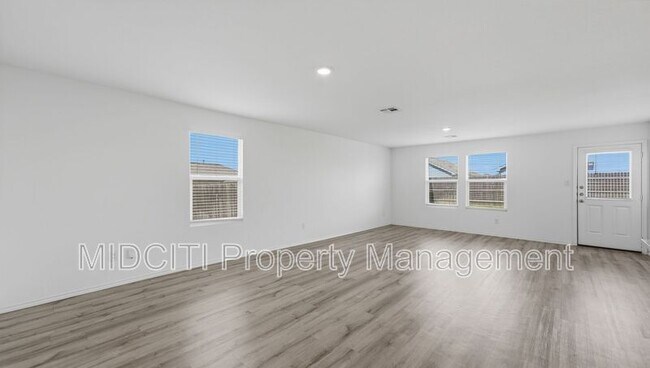 Building Photo - 466 Fairy Duster Dr