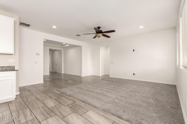 Building Photo - 2169 W Madisen Marie Ave