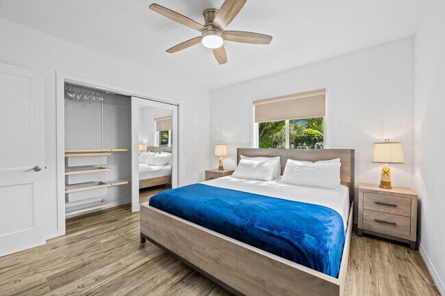 Building Photo - 1300 SW 17th St