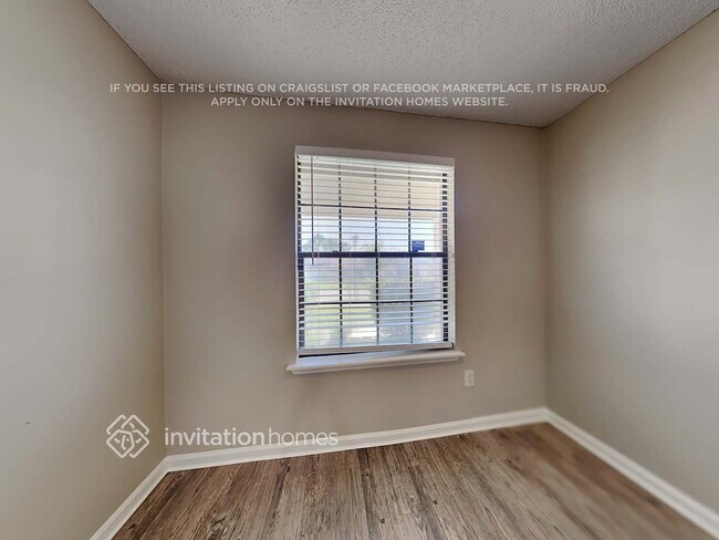 Building Photo - 4502 Crosstie Rd S