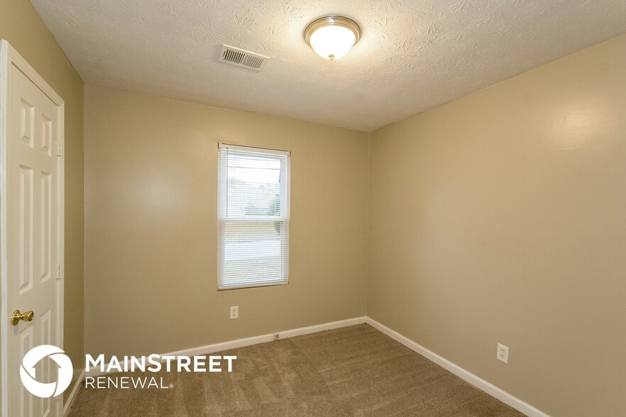 Building Photo - 5217 Scarbrough Ln