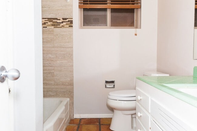 Building Photo - Scottsdale Rental Listing