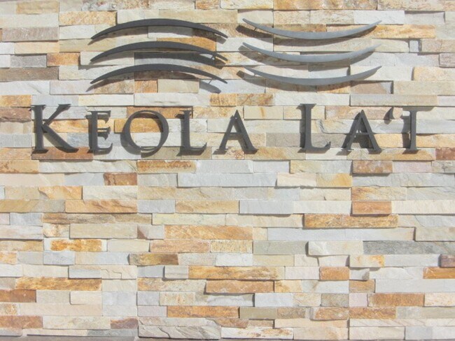 Building Photo - *Luxury Living at a reasonable price! 1 br...
