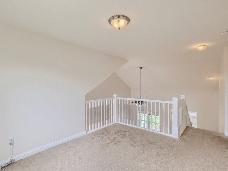 Building Photo - 259 Linda Lee Ln