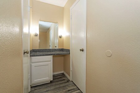 Building Photo - 2701 Green Oaks Rd