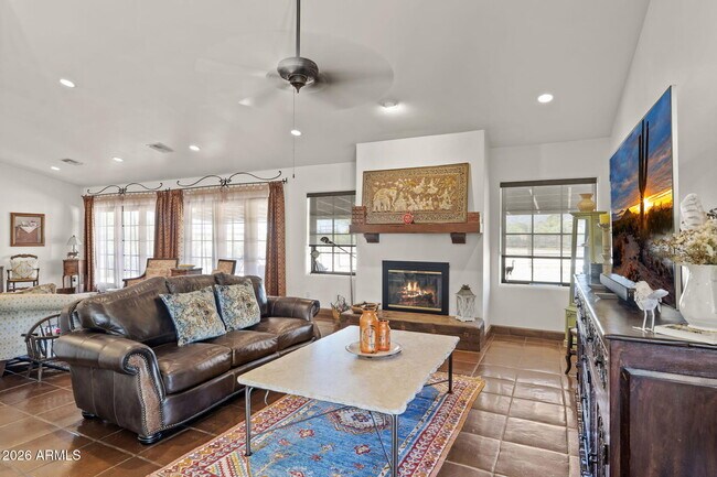 Building Photo - 40816 N Fleming Springs Rd