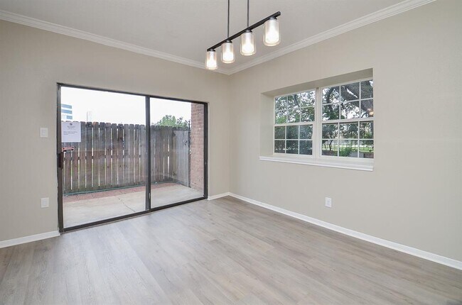 Building Photo - 5630 Fairdale Ln