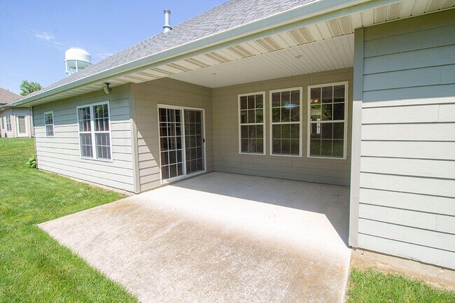 Building Photo - 5305 Chamois Dr