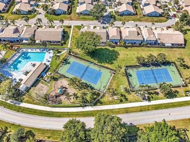 Building Photo - 9940 Watermill Cir