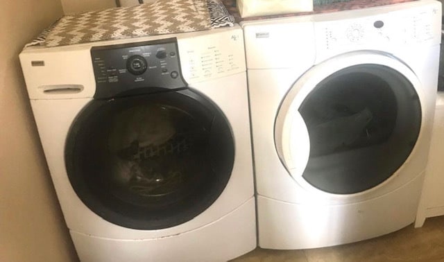 Building Photo - 743 Daisy Ave