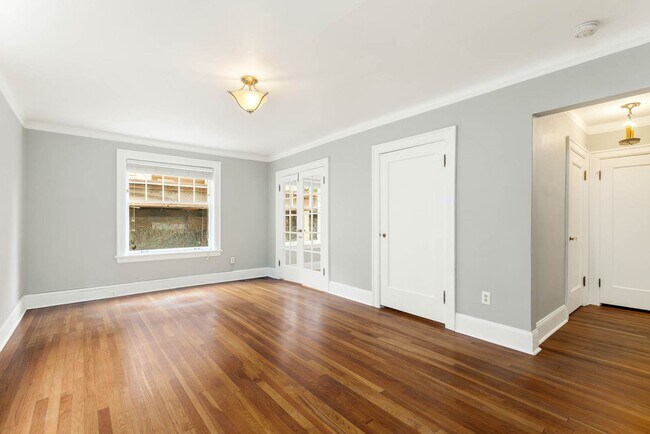 Building Photo - 321 Boylston Ave E