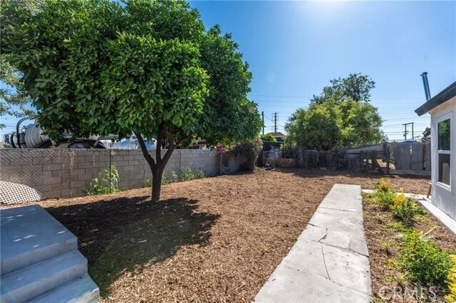 Building Photo - 532 N Gardena St
