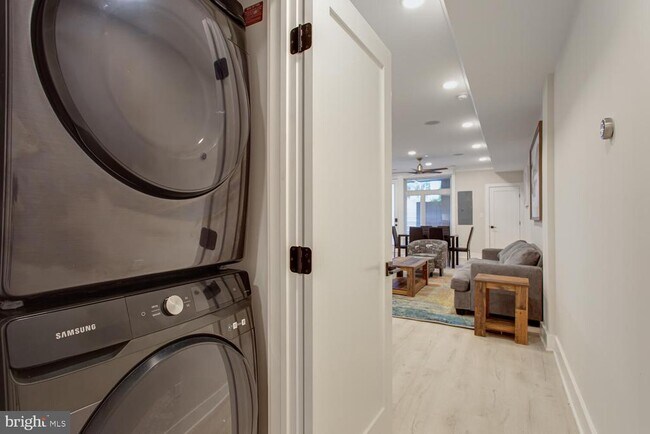 Building Photo - 3554 13th St NW