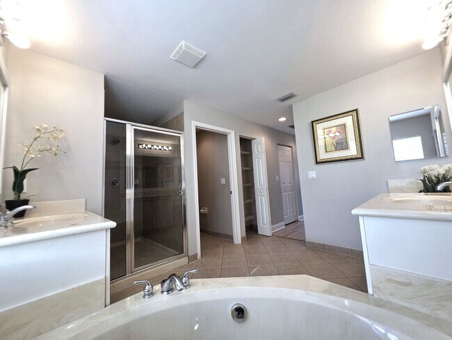 Building Photo - Vero Beach Rentals. Vero Beach Rent, LLC and Property Management Company
