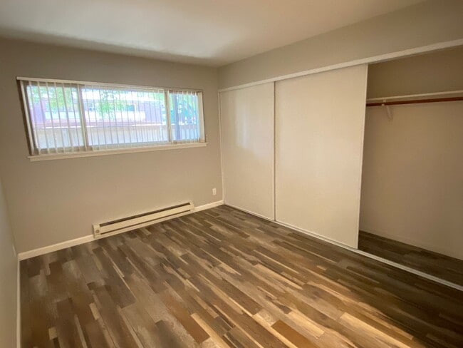 Building Photo - Remodeled 1 Bedroom 1 Bath Condo in Desira...