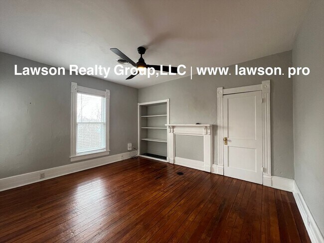 Building Photo - 360 Mountain Ave SW