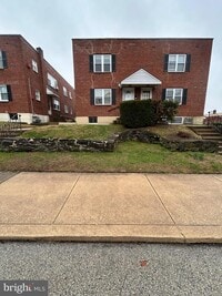 Building Photo - 3 E Park Rd