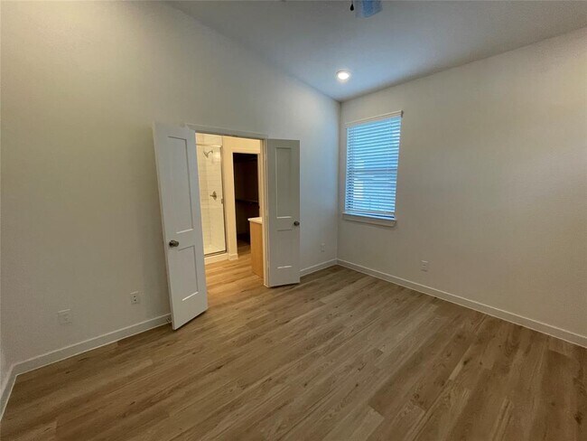 Building Photo - 2515 Appian Wy