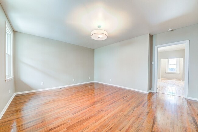 Building Photo - Available JULY 2026  - RENOVATED 3 Bedroom Home w/ Garage, City Views + MORE!