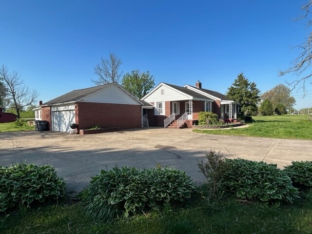 Building Photo - 5644 US Highway 60 W